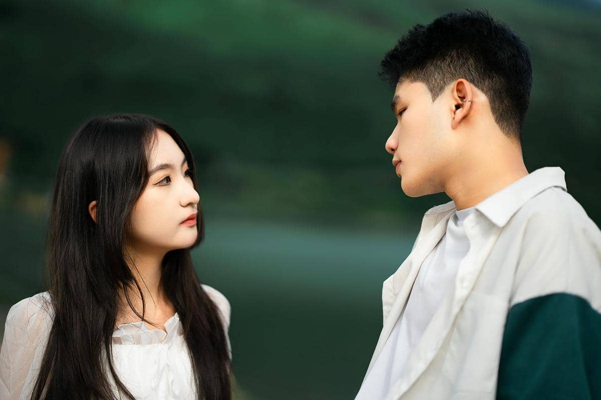 ilustrasi pasangan manipulatif