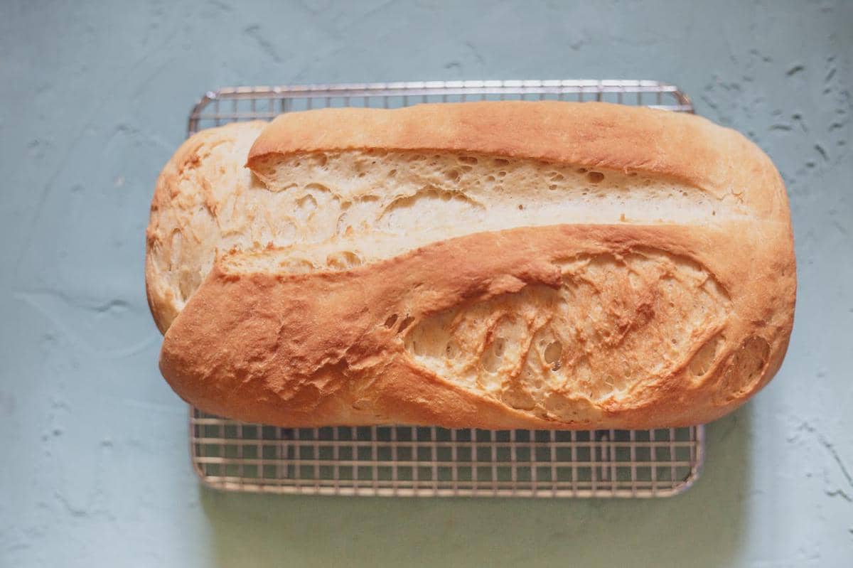 ilustrasi loaf bread 