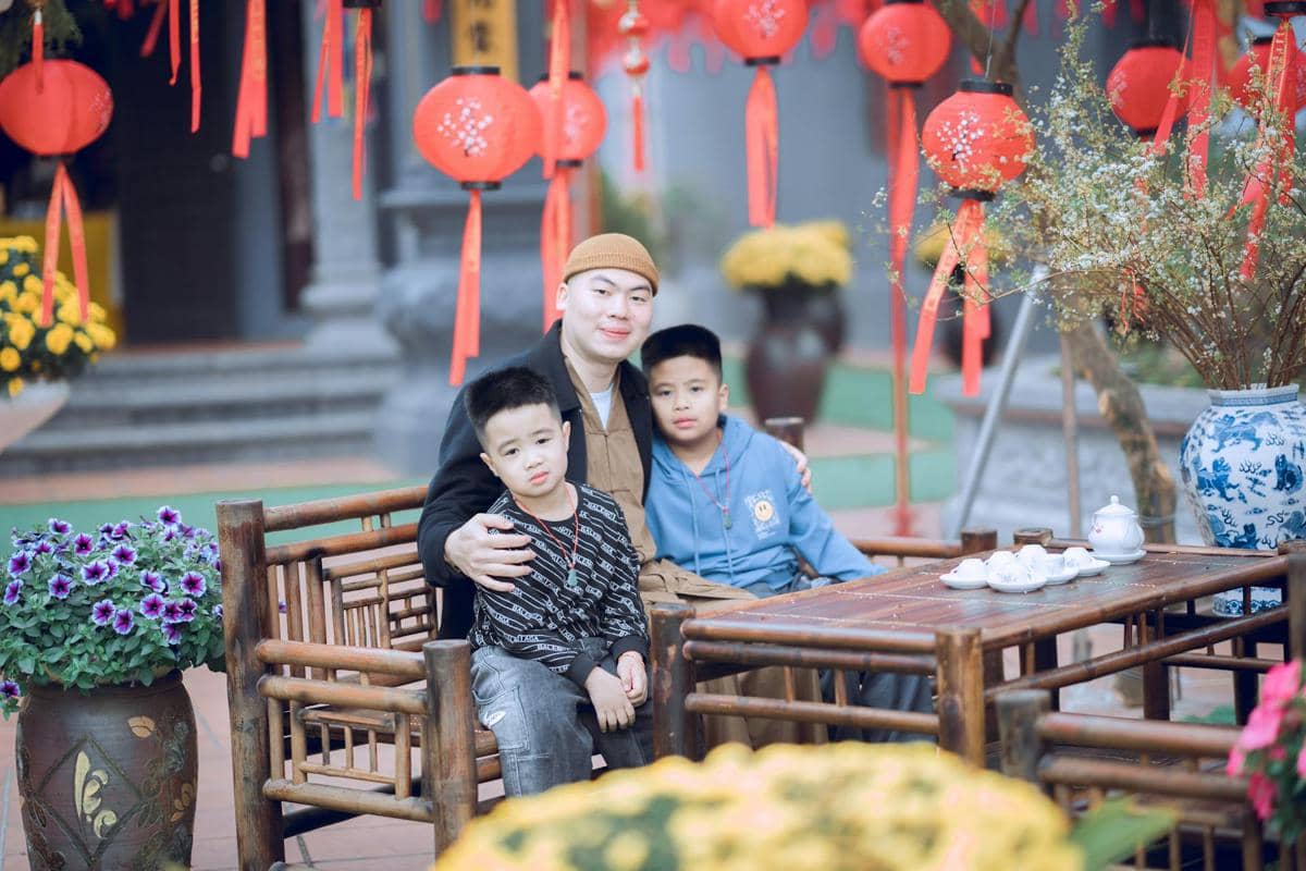 seorang ayah dan anak-anaknya