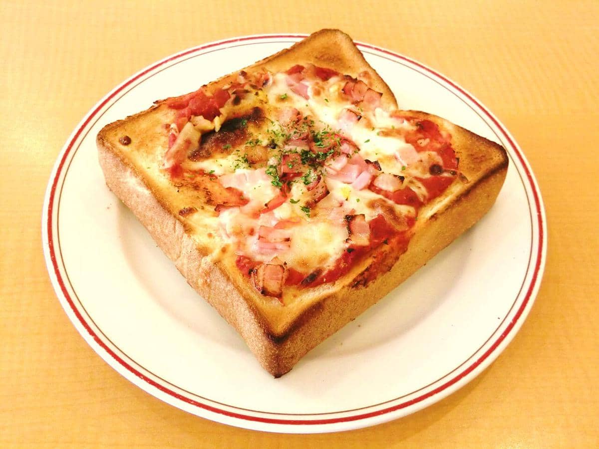 ilustrasi roti pizza simpel