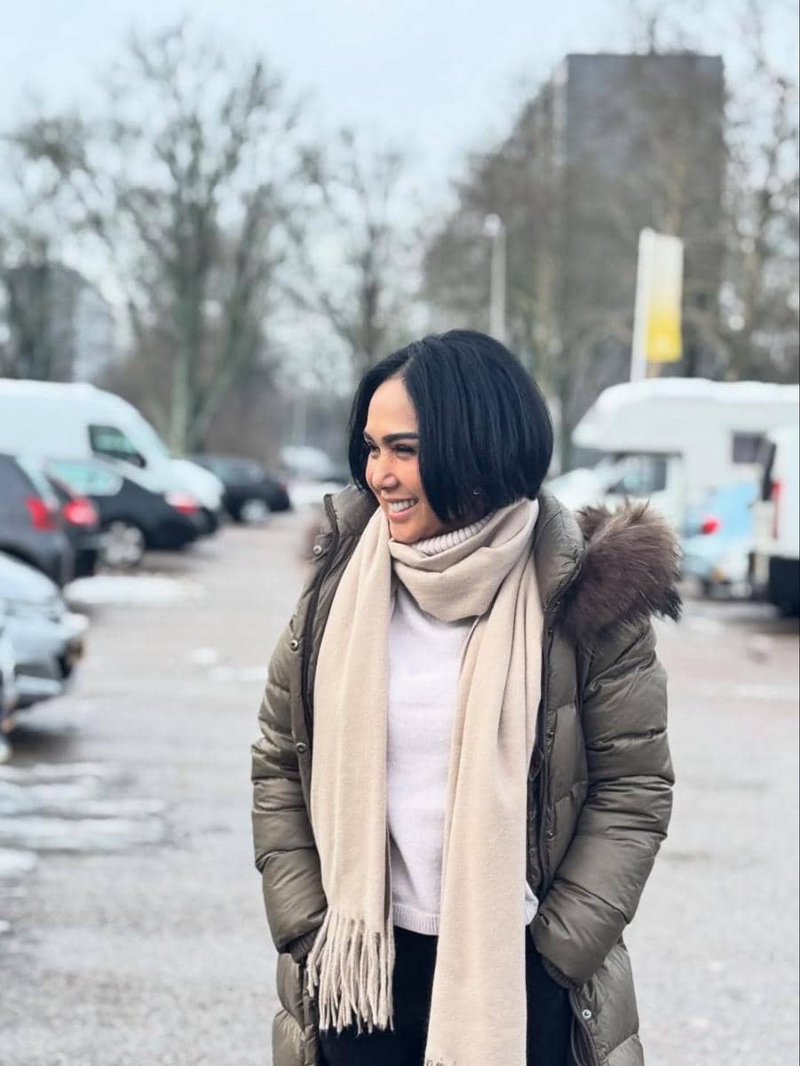 Yuni Shara dan Cavin liburan berdua di Barcelona