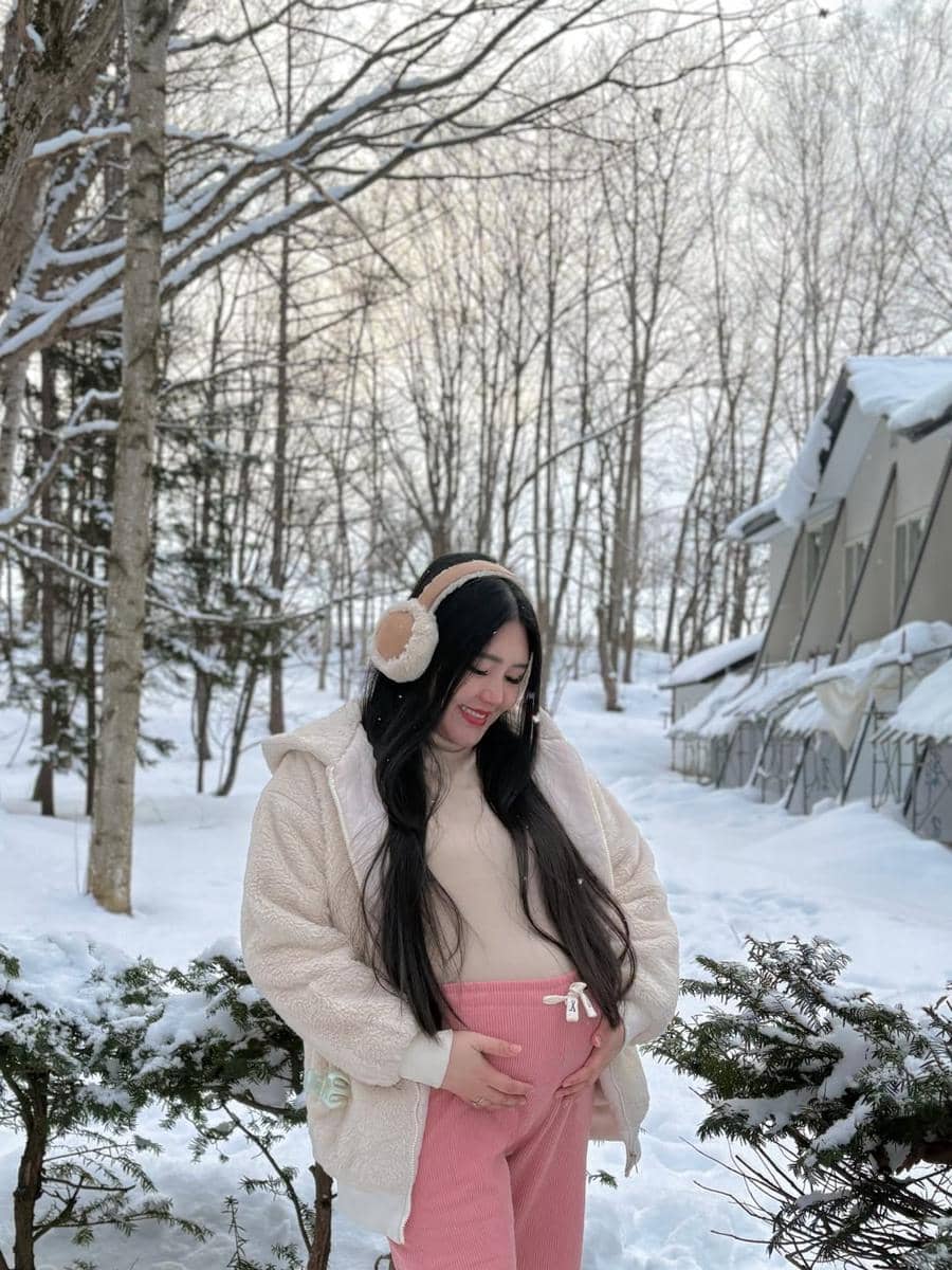 Via Vallen berwisata salju di Asahikawa