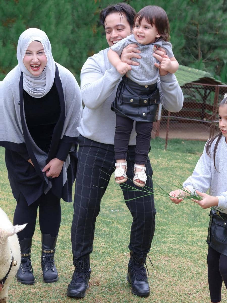 Tasyi Athasyia ajak anak-anak liburan ke Bandung