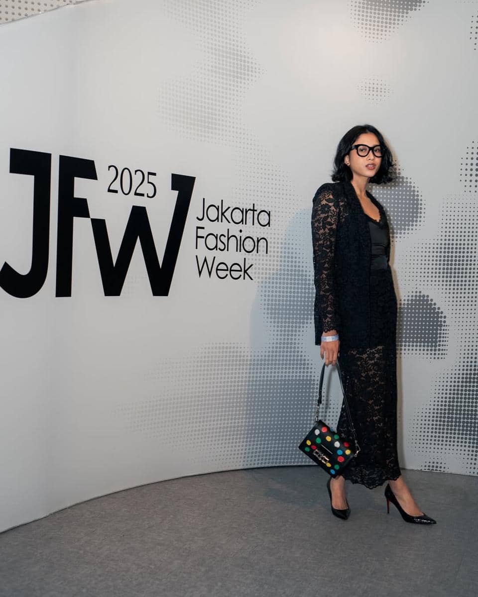 Inspirasi OOTD Cast Penerbangan Terakhir