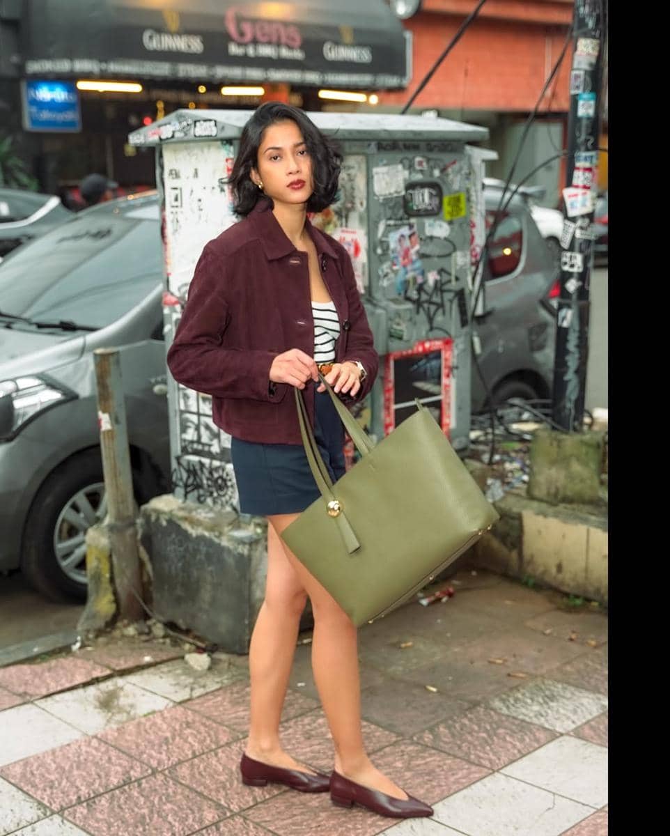 Inspirasi OOTD cast Penerbangan Terakhir