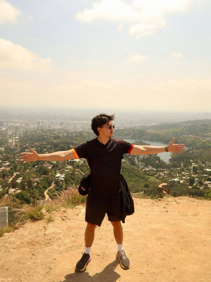 Mix and Match Casual ala Jeremie Moeremans