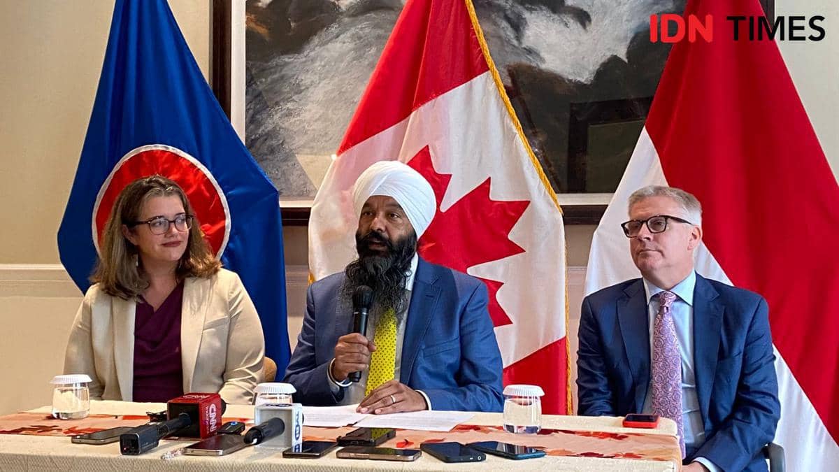 Secretary of State Kanada untuk Pembangunan Internasional Randeep Sarai dalam jumpa pers di Kediaman Duta Besar Kanada di Jakarta.