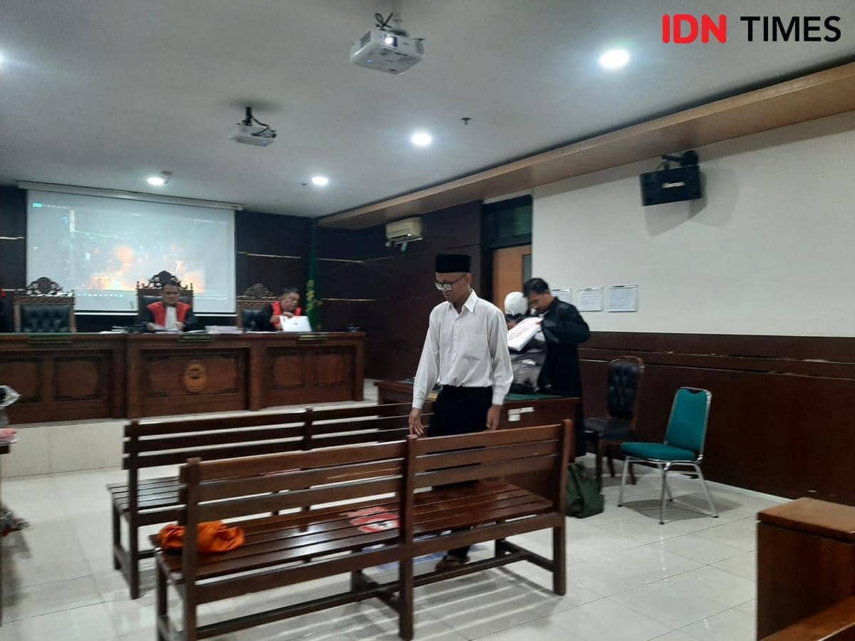  Majelis hakim Pengadilan Negeri (PN) Sleman menolak mengabulkan permohonan penangguhan penahanan yang diajukan oleh Perdana Arie Veriasa, Selasa (13/1/2026). 