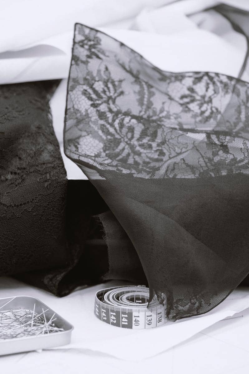 Gaun Dior Bergaya Old Hollywood yang dipakai EJAE di Golden Globes 2026 (dok. Nandy mahi (Christian Dior))