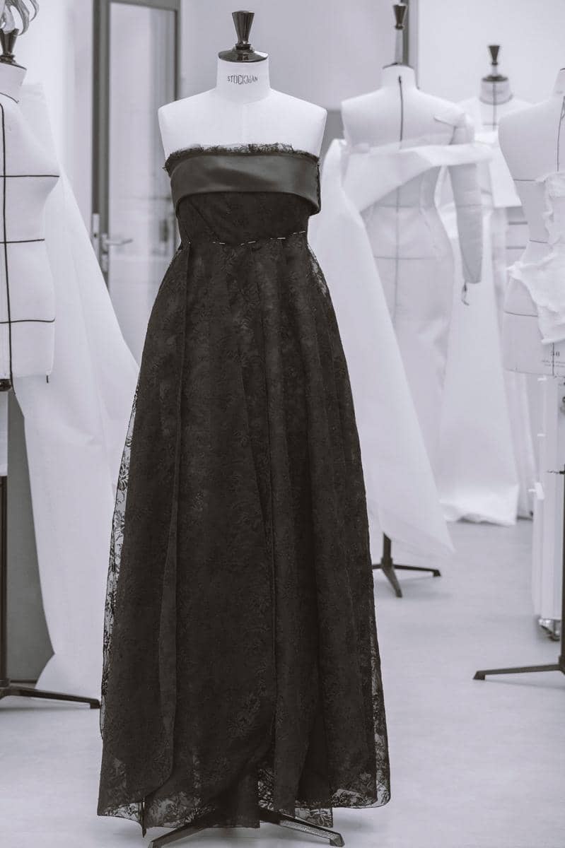 Gaun Dior Bergaya Old Hollywood yang dipakai EJAE di Golden Globes 2026 (dok. Nandy mahi (Christian Dior))