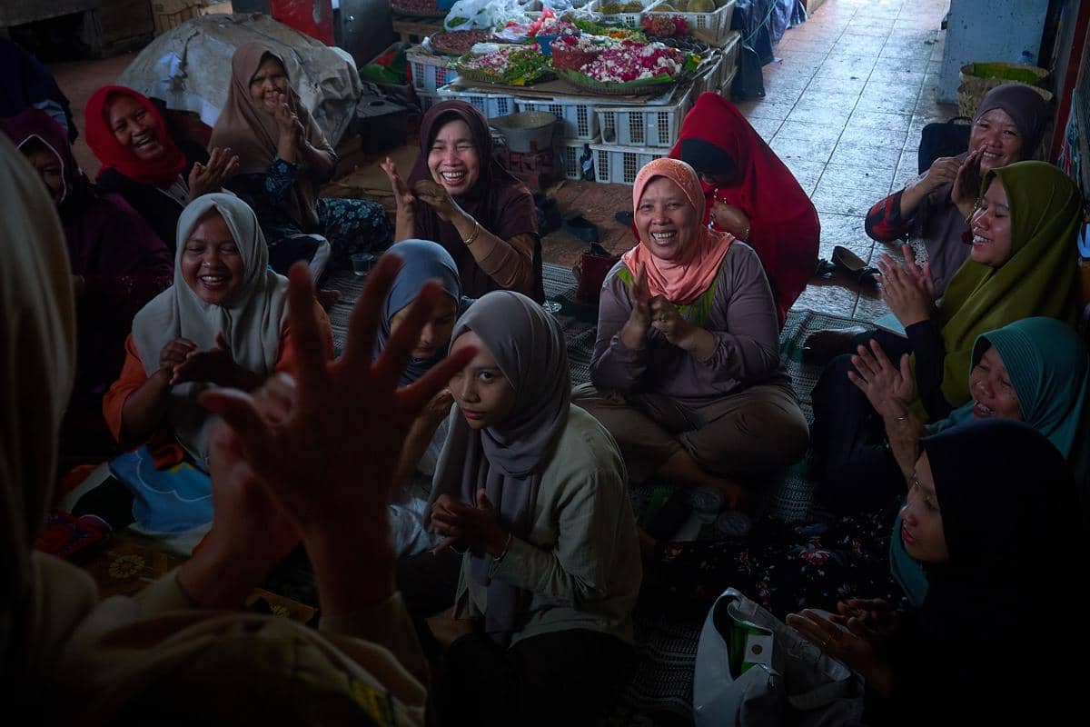 Kegiatan edukasi PHBS untuk pedagang pasar Mijen, Semarang. (IDN Times/Dhana Kencana)