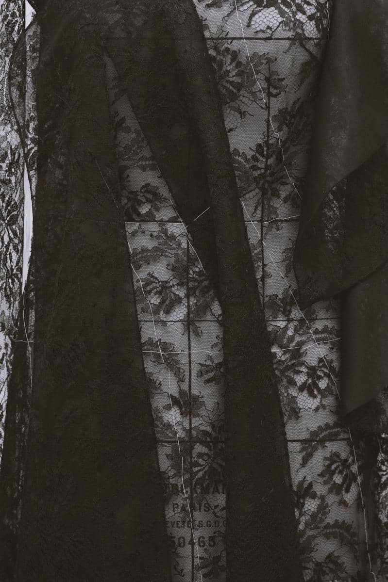 Gaun Dior Bergaya Old Hollywood yang dipakai EJAE di Golden Globes 2026 (dok. Nandy mahi (Christian Dior))