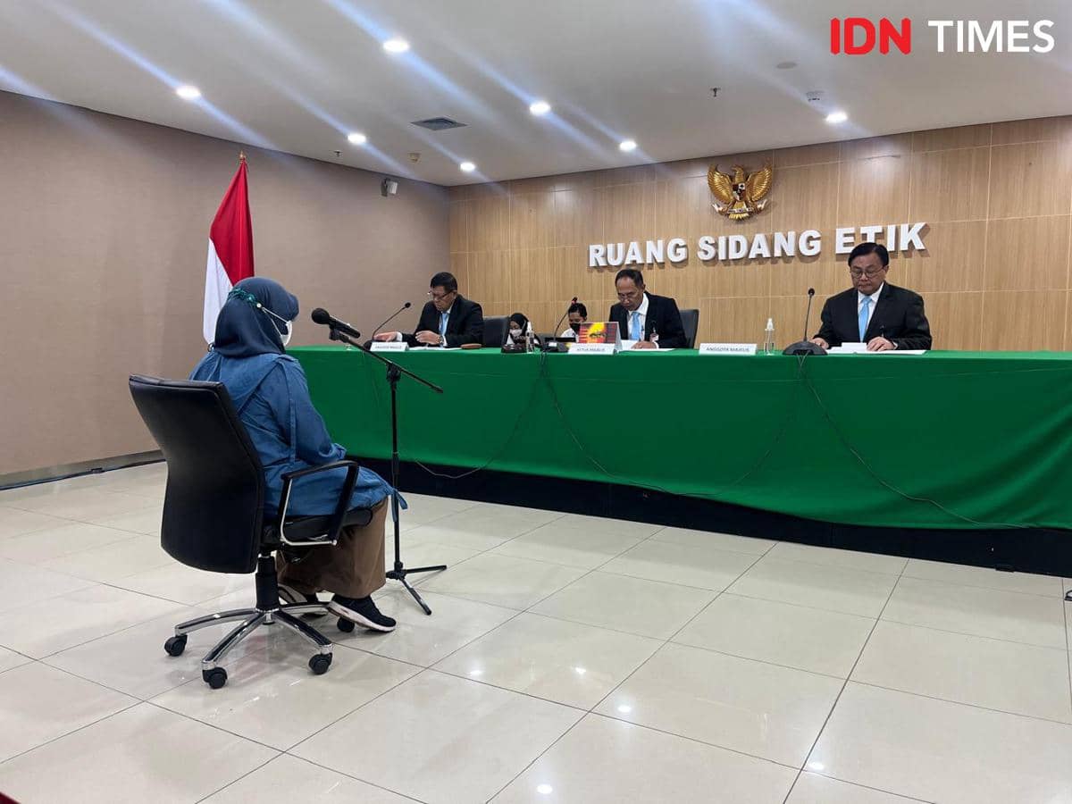 Fani Febriany divonis melakukan pelanggaran etik berat.