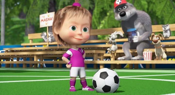 cuplikan Masha and The Bear "Bend It Like Masha" 