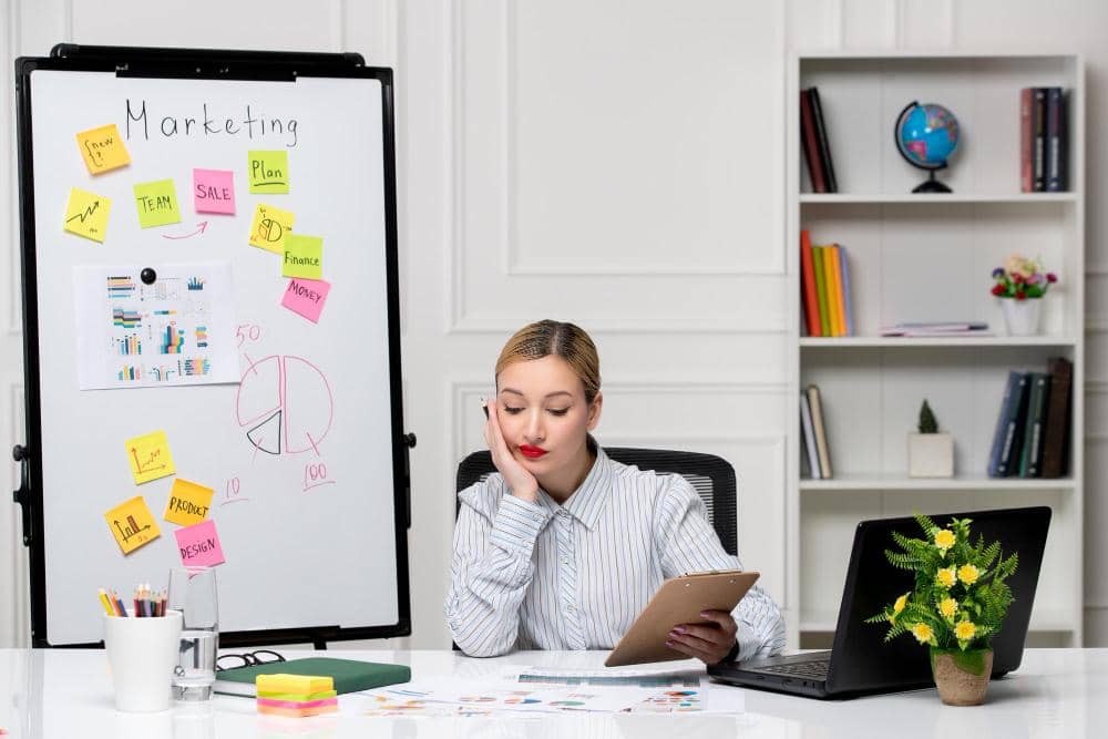 5 Cara Atasi Bosan Kerja Saat Rutinitas Mulai Terasa Stagnan