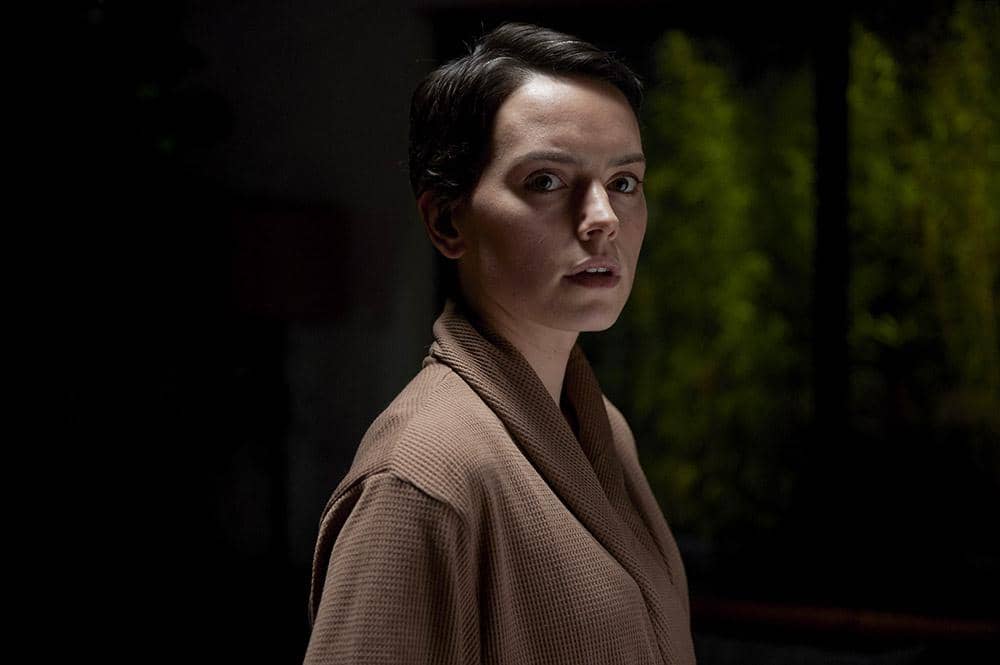 Daisy Ridley dalam film Magpie
