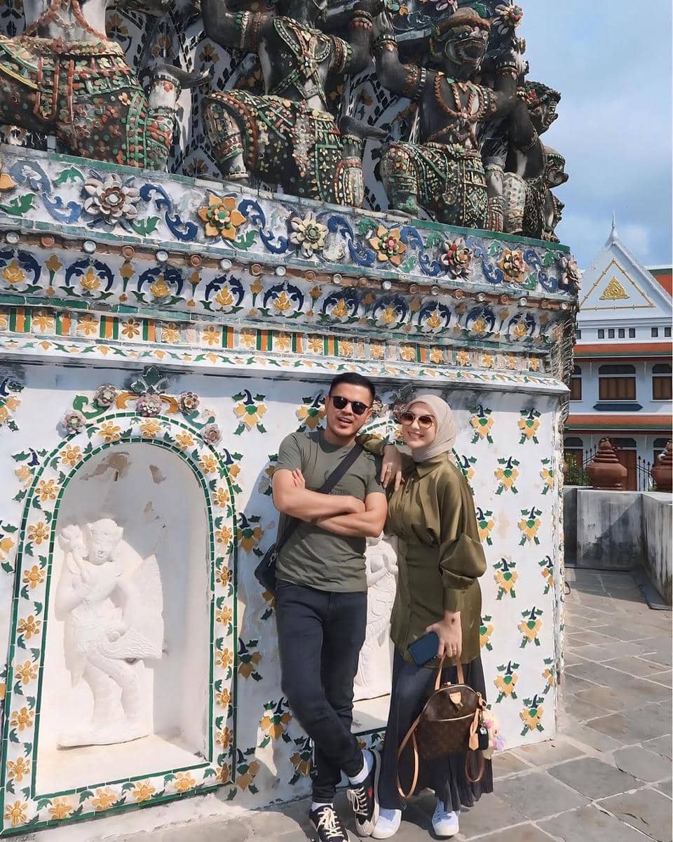 outfit hijab nuansa earth tone ala Irish Bella