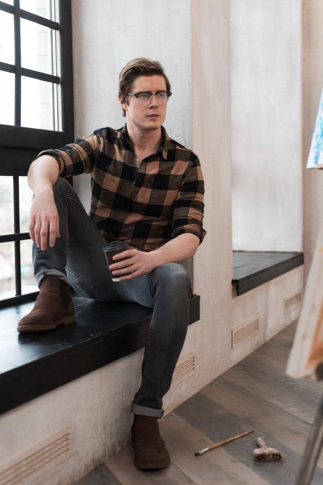 ilustrasi outfit flannel cowok 