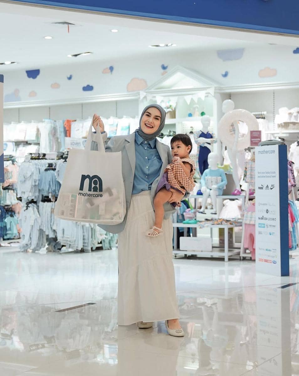 ide padu padan blazer ala Irish Bella