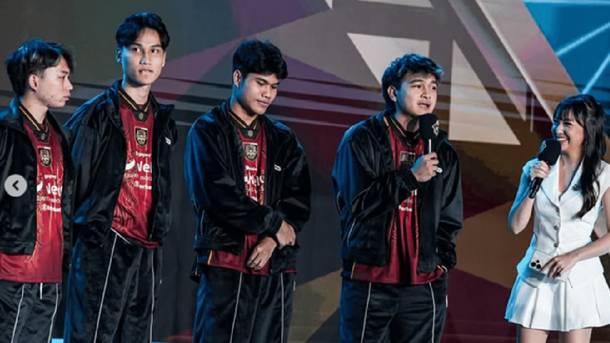 AE dalam interview pasca kemenengan