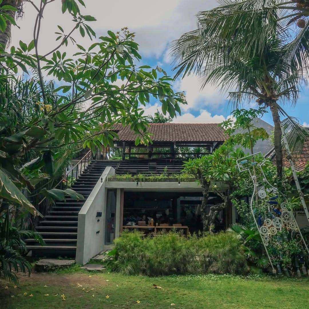 Titik Temu Coffee di Seminyak 