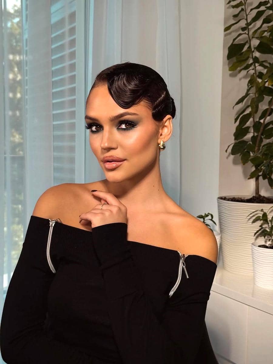 potret Valeriia Lisovska, Miss World Ukraina 2026