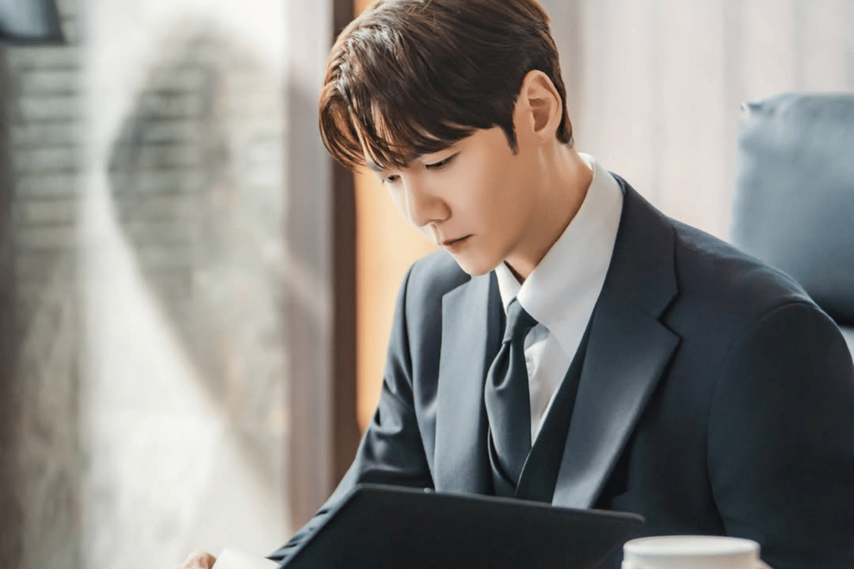 Potongan adegan dari serial drama Korea Positively Yours dalam unggahan akun Instagram channela_insta.
