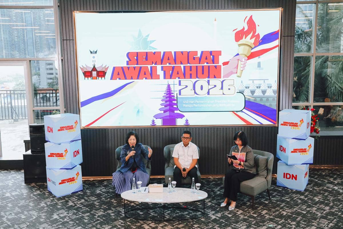 Tito Gubernur Banten Andra Soni dan Mari Elka Pangestu dalam acara SAT 2026.