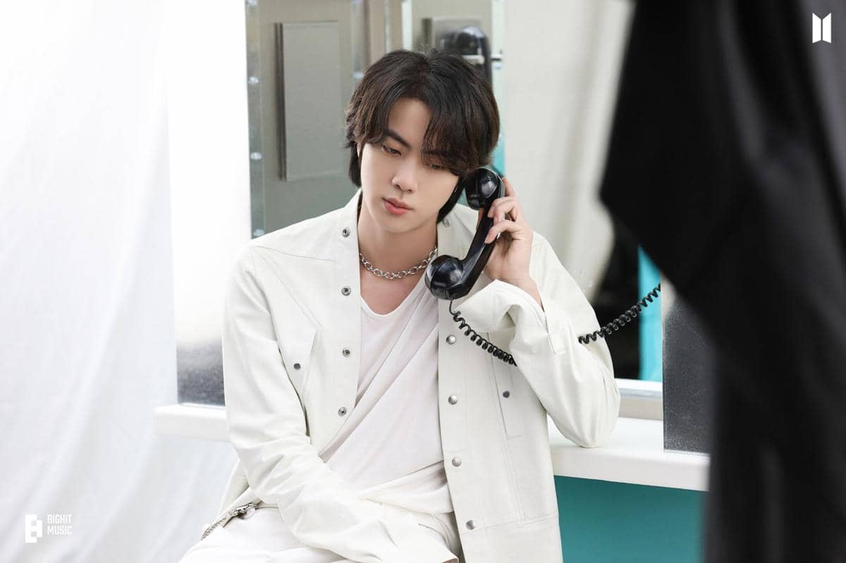 potret Jin BTS