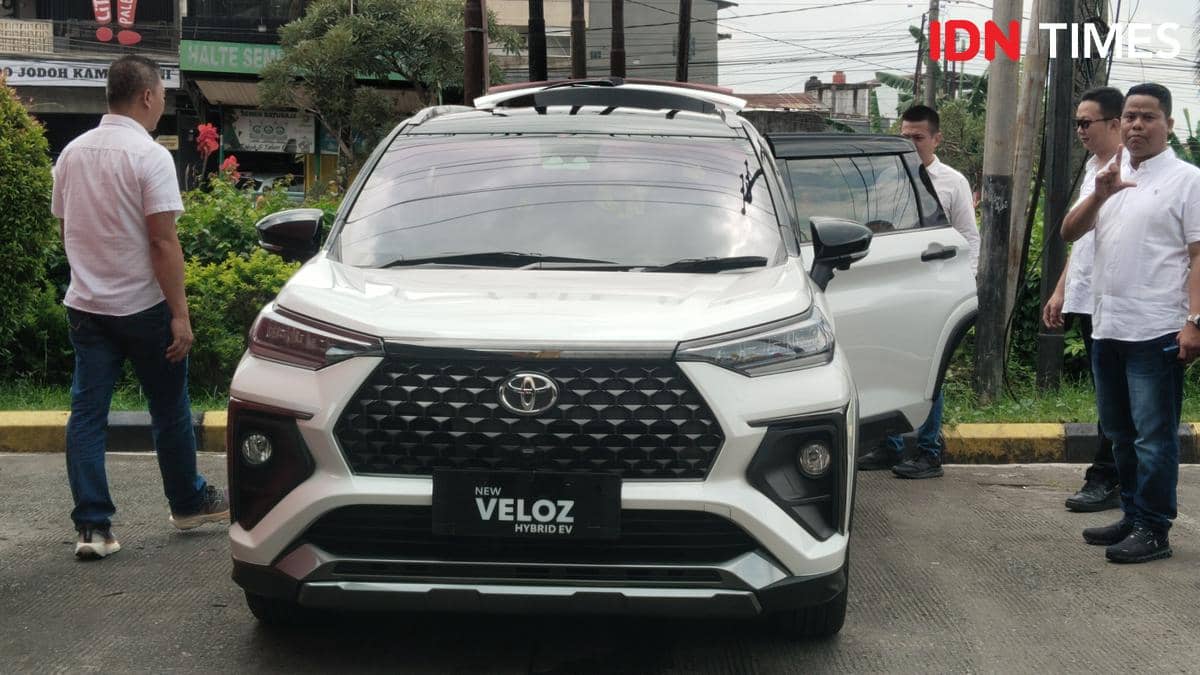 Spesifikasi New Veloz Hybrid EV