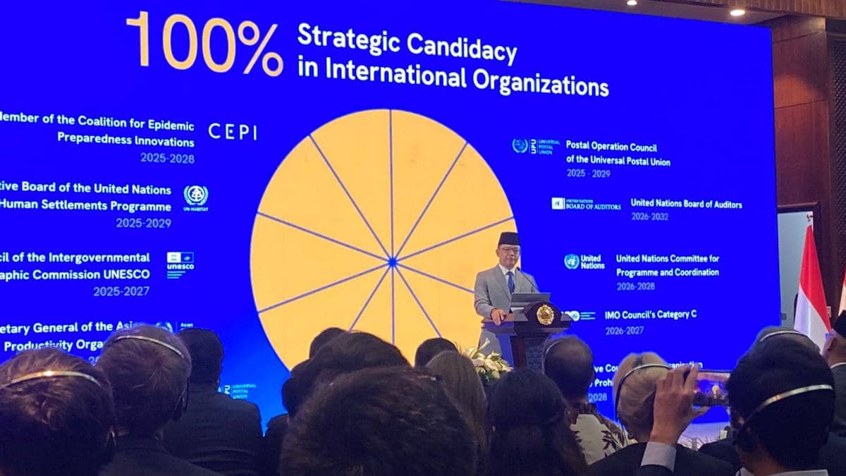 Menlu Sugiono memberikan Pernyataan Pers Tahunan Menteri Luar Negeri RI (PPTM) 2026.