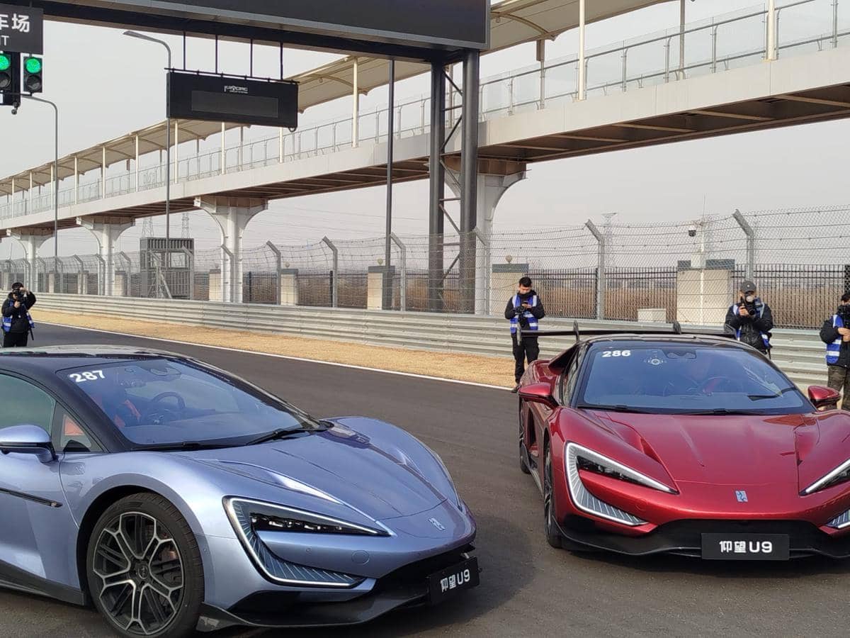 Ilustrasi Mobil BYD di China