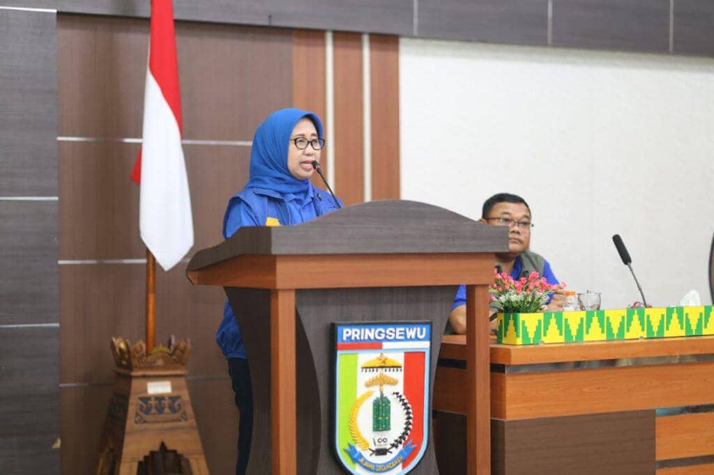 Universitas Lampung (Unila) secara resmi menyerahkan 130 mahasiswa Kuliah Kerja Nyata (KKN) Tematik kepada Pemerintah Kabupaten Pringsewu di Kantor Pemerintah Daerah Kabupaten Pringsewu