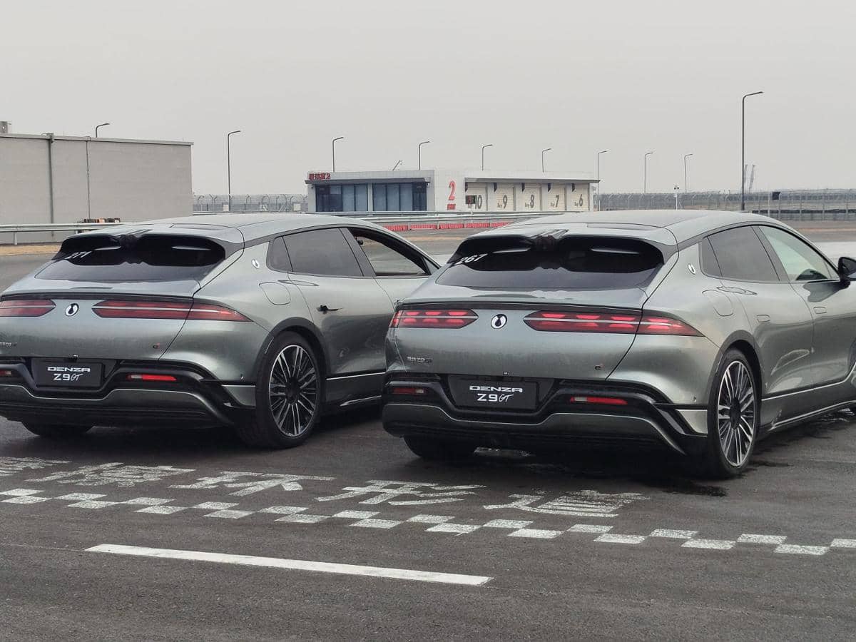 Ilustrasi Mobil BYD di China