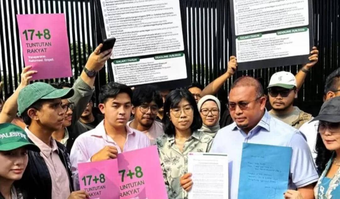 Abigail Limuria dan sejumlah influencer lain hadir dalam aksi demonstrasi 17+8 2025 (Instagram/jeromepolin)