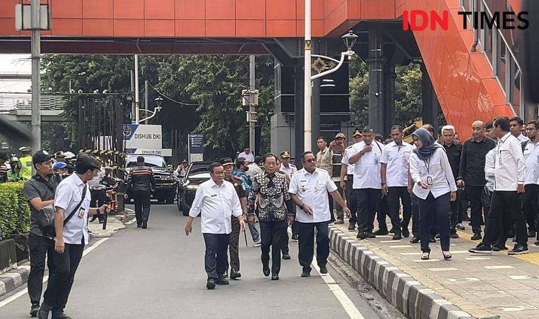 5 Potret Groundbreaking Pembongkaran 109 Tiang Monorel di Rasuna Said