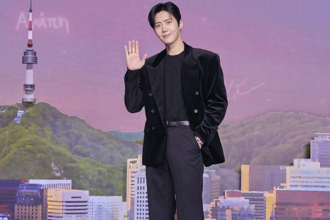 Kim Seon Ho di konferensi pers drakor Can This Love Be Translated?