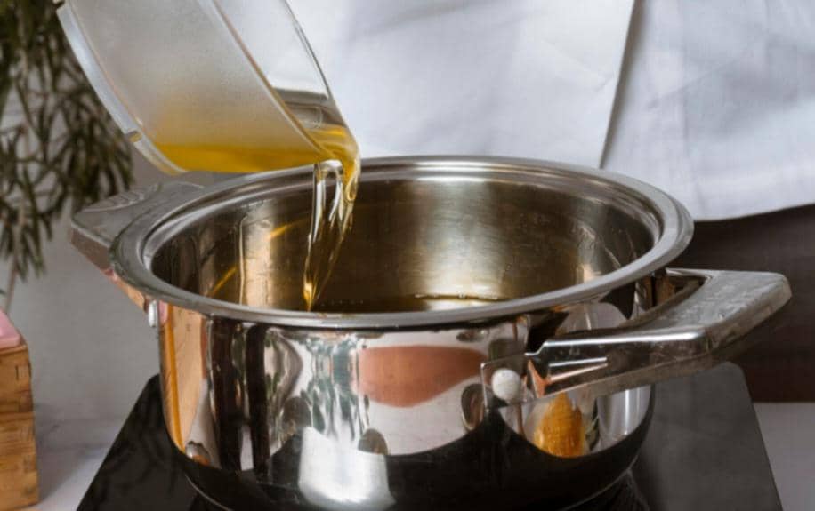 ilustrasi minyak panas