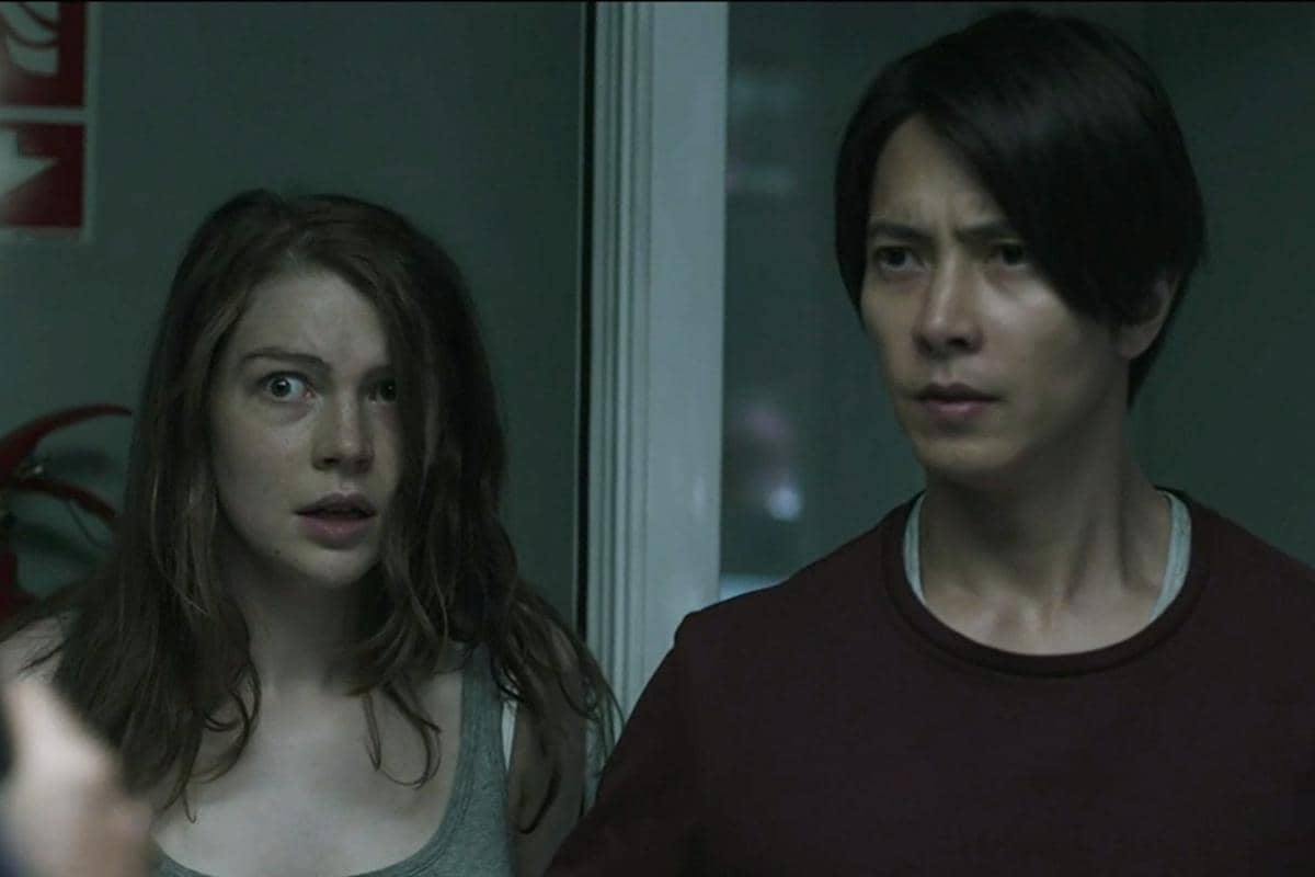 adegan dalam serial The Head