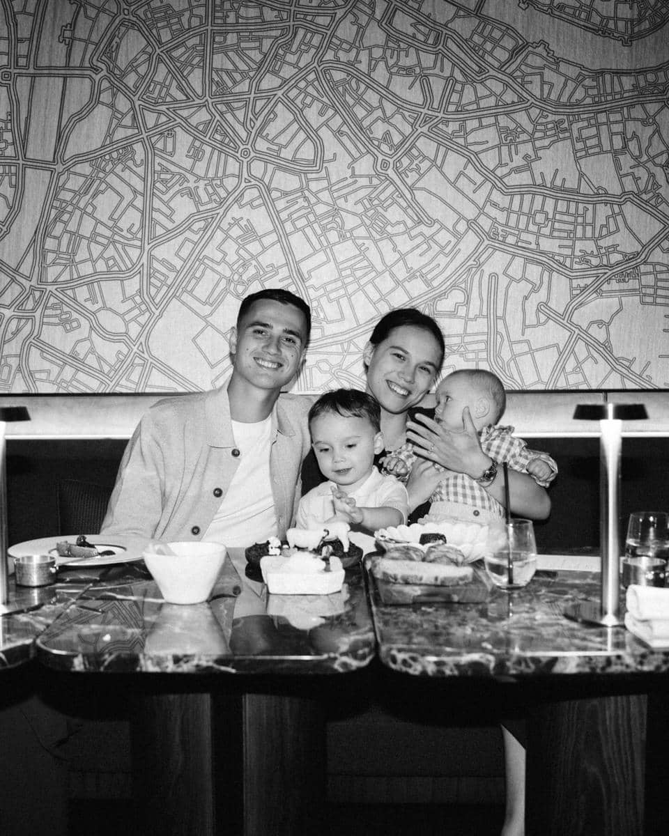 Eliano Reijnders melamar kekasih (instagram.com/marcianareijnders)