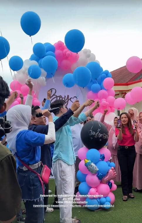 Siraman dan Gender Reveal Kehamilan Putri Isnari (instagram.com/putriisnari3)