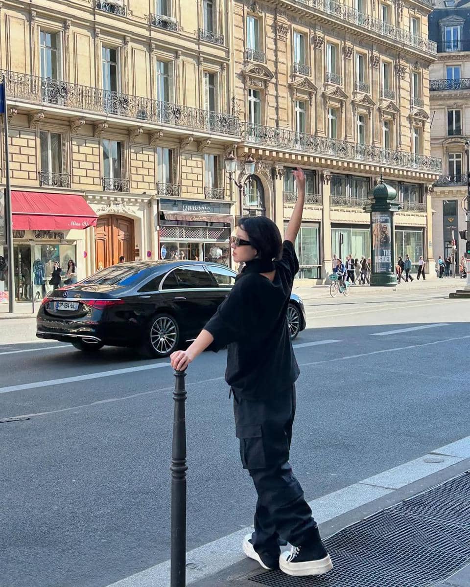 Gaya buat cewek rambut pendek ala Soyeon