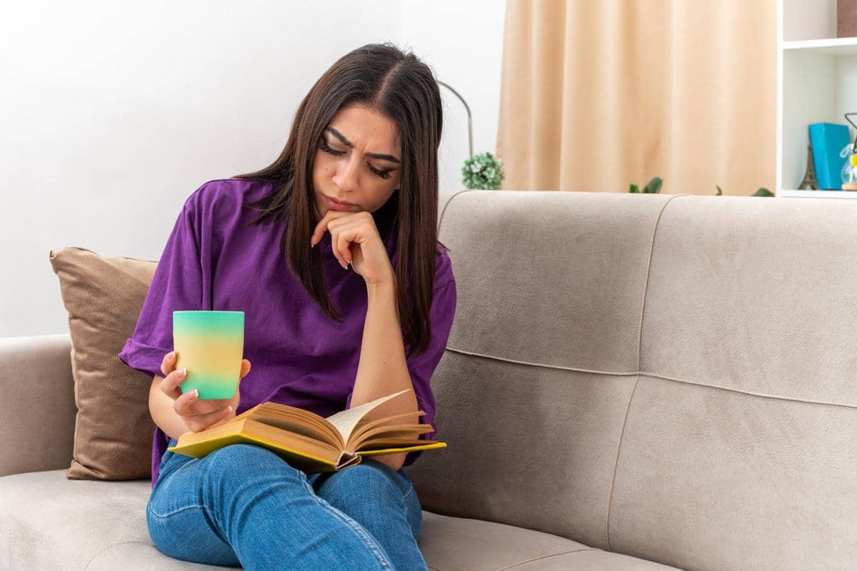 Bingung saat membaca buku