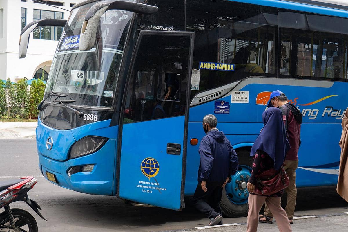 Bus Kota DAMRI Bandung Raya
