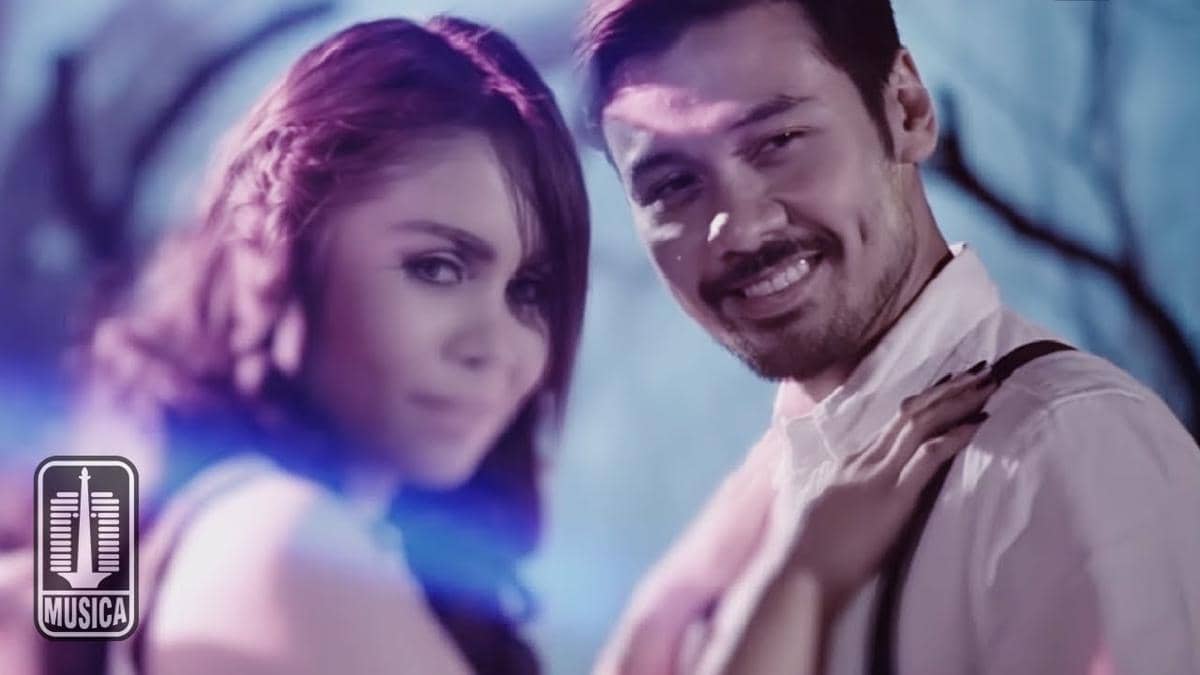 cuplikan video klip "Seandainya Aku Punya Sayap"