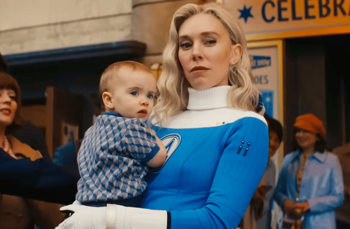 Franklin Richards dan Sue Storm dalam The Fantastic Four: First Steps