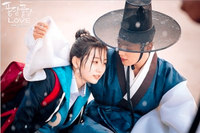 poster drama Splash Splash Love