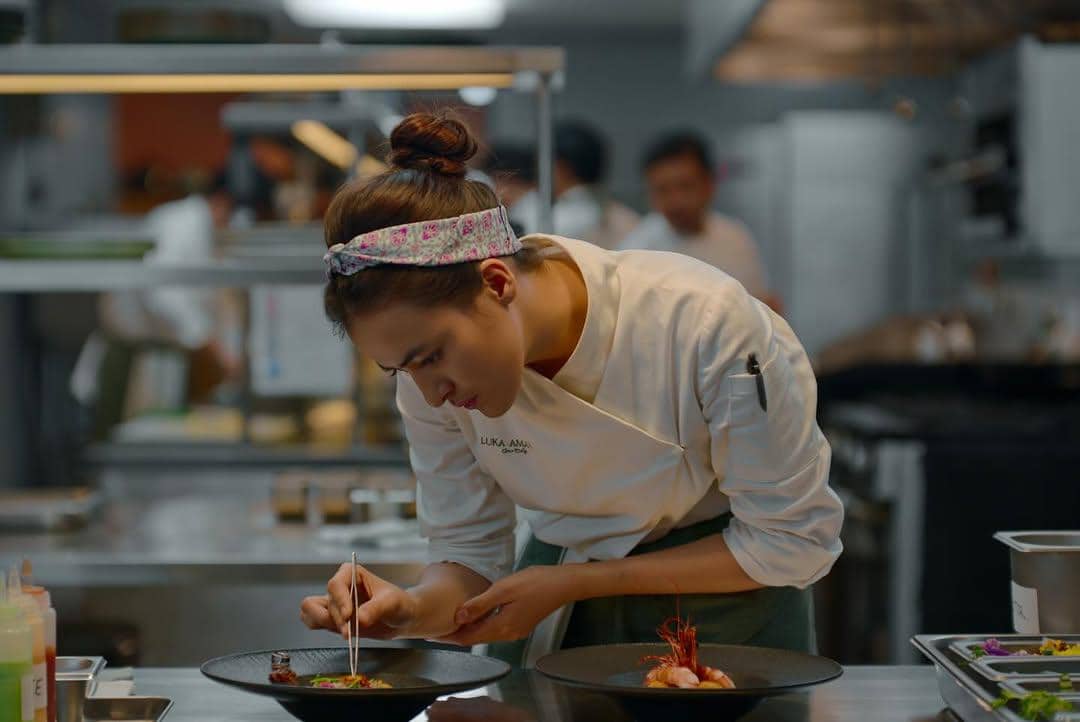 Still cut serial Luka, Makan, Cinta