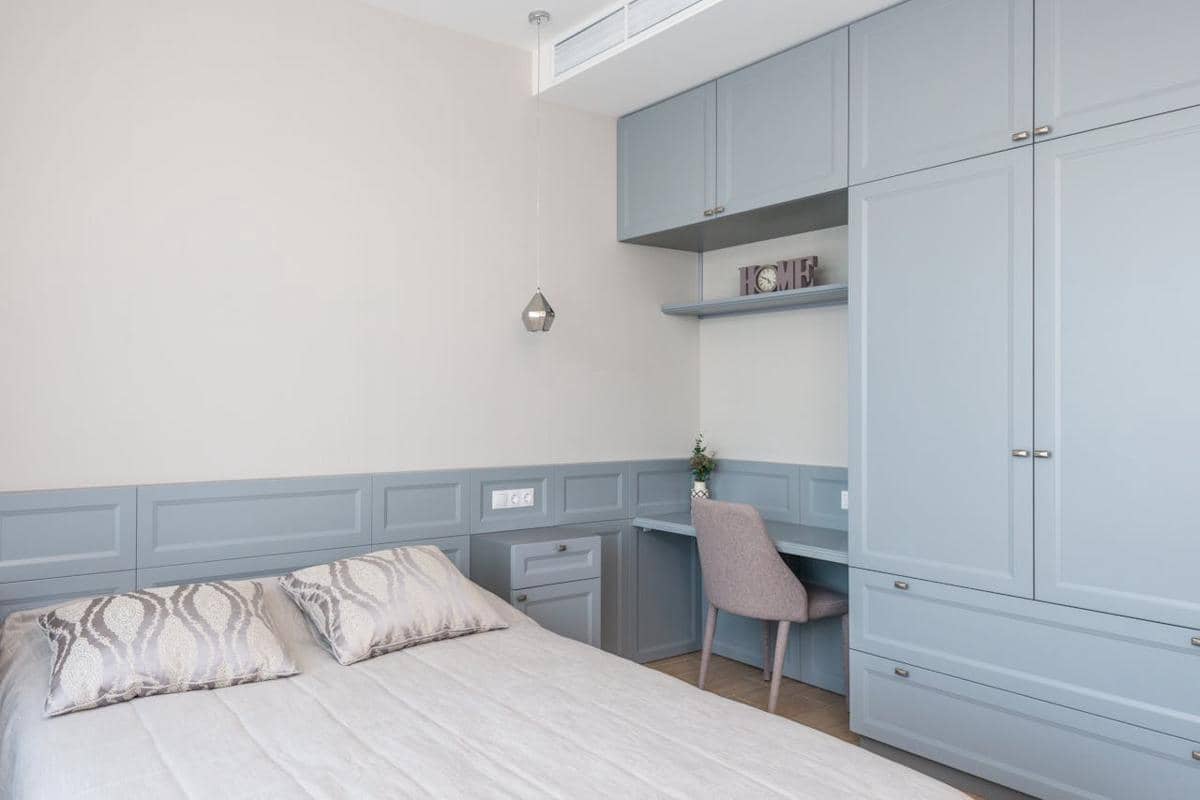 desain meja kerja di kamar tidur