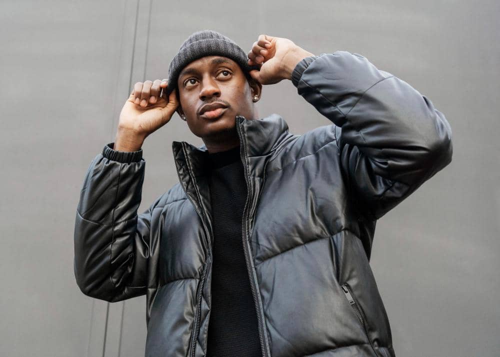 ilustrasi outfit puffer jacket cowok